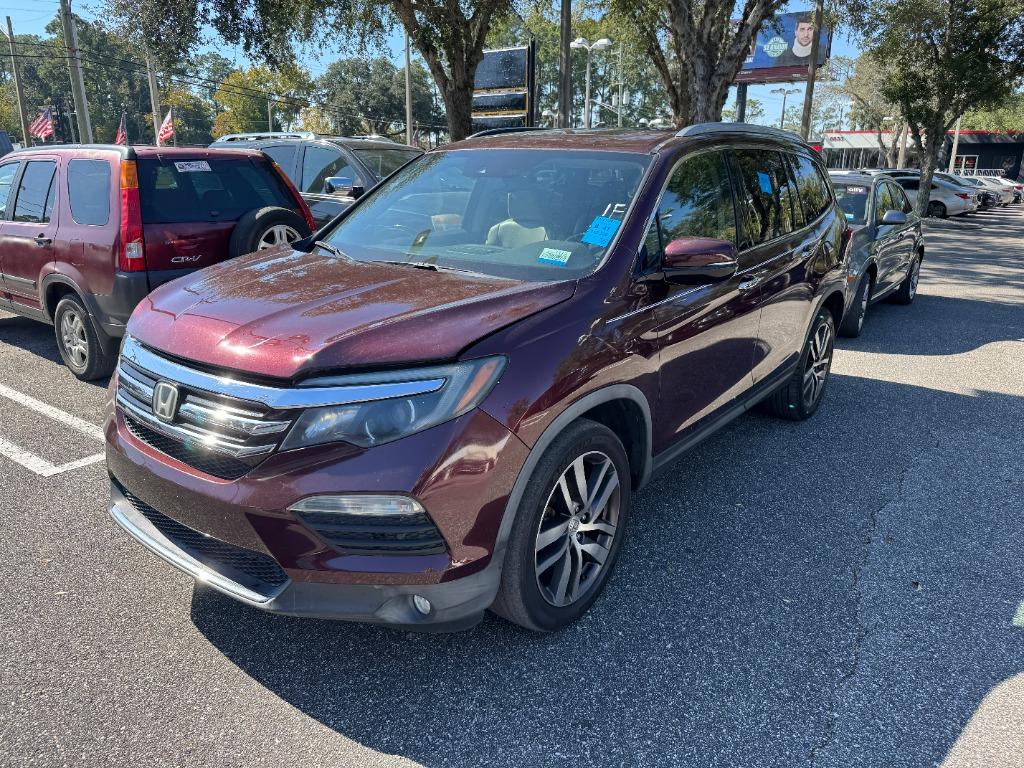 2017 Honda Pilot Touring's photo