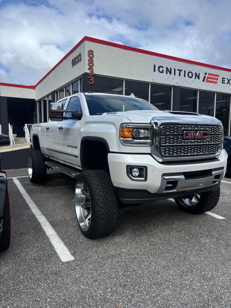 2018 GMC Sierra 2500 Denali HD Denali