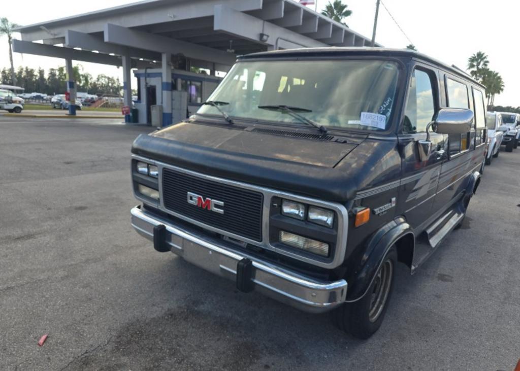 1995 GMC Rally Wagon / Van's photo