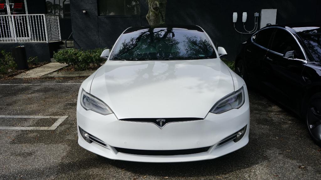 2021 Tesla Model S Long Range Plus's photo