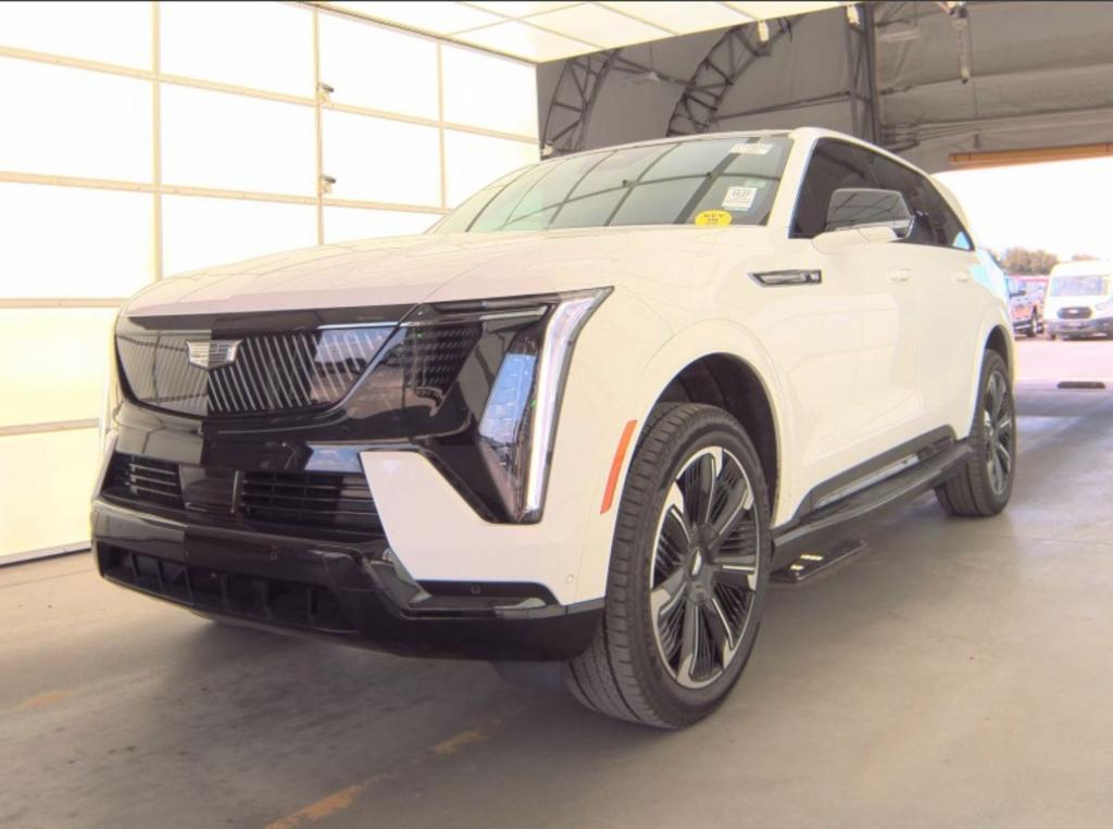 2025 Cadillac Escalade IQ Sport 1's photo